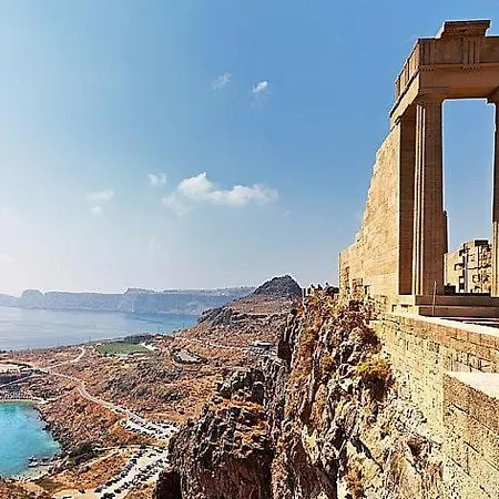 וילה Salty Sun 2 *