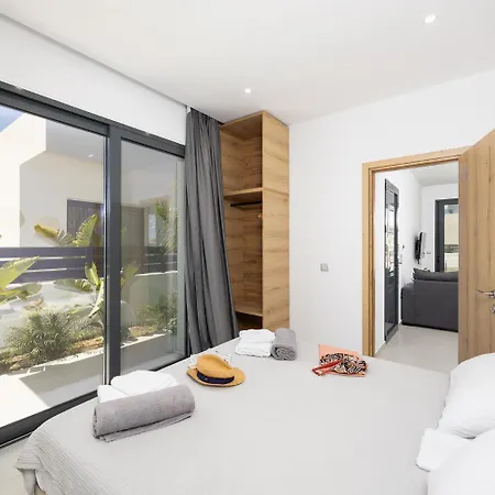 Salty Sun 2 וילה *