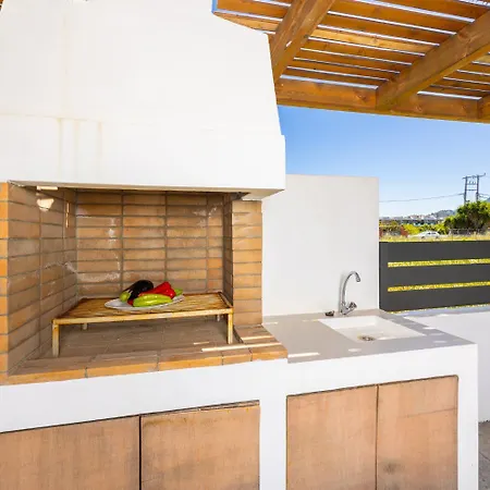 וילה Salty Sun 2 *