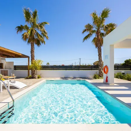 Salty Sun 2 Villa