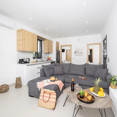 Salty Sun 2 Kremasti (Rhodes)